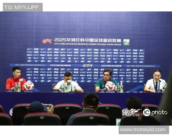 拉莫斯加盟国安引发中超热潮球迷期待新赛季精彩表现与球队蜕变 拉莫斯加盟国安引发中超热潮球迷期待新赛季精彩表现与球队蜕变