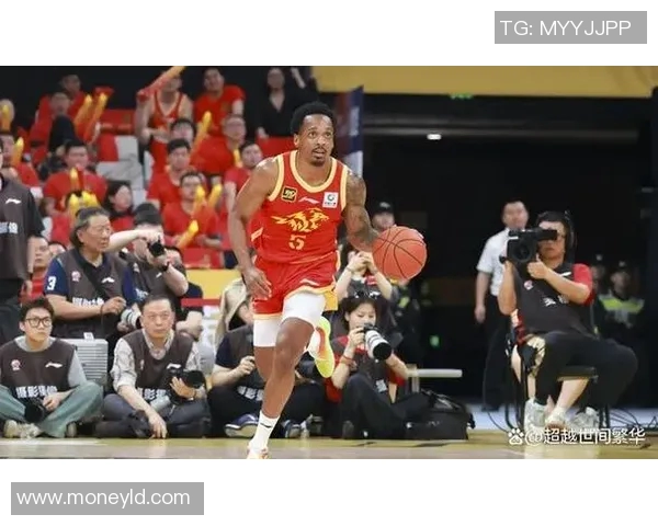 巴里-布朗当选CBA最有价值球员，成就赛季辉煌