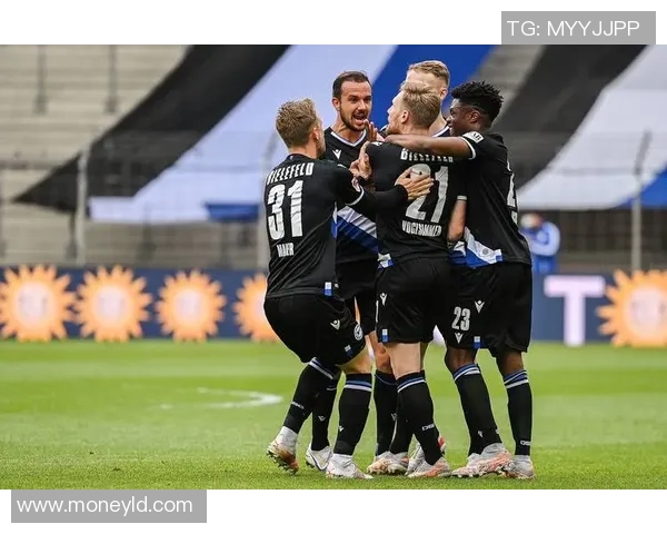 汉诺威客场大胜比勒费尔德，实力展现出色