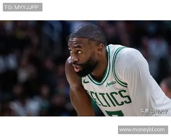 凯尔特人球员集体发声抗议不公平裁判判罚