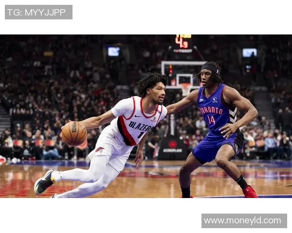 猛龙击败开拓者，范弗利特表现抢眼，展现巨星风采